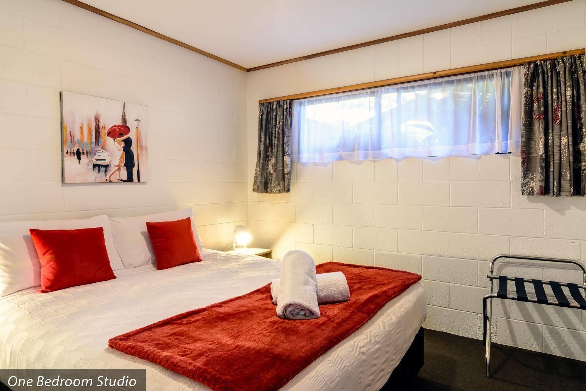 Kaiteri Motels And Apartments Кайтерітері Екстер'єр фото